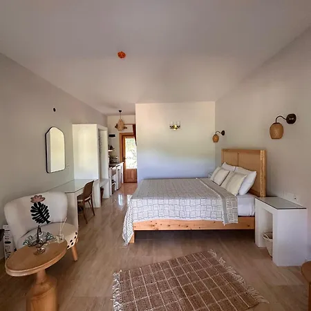 Bed & Breakfast Kybele Garden